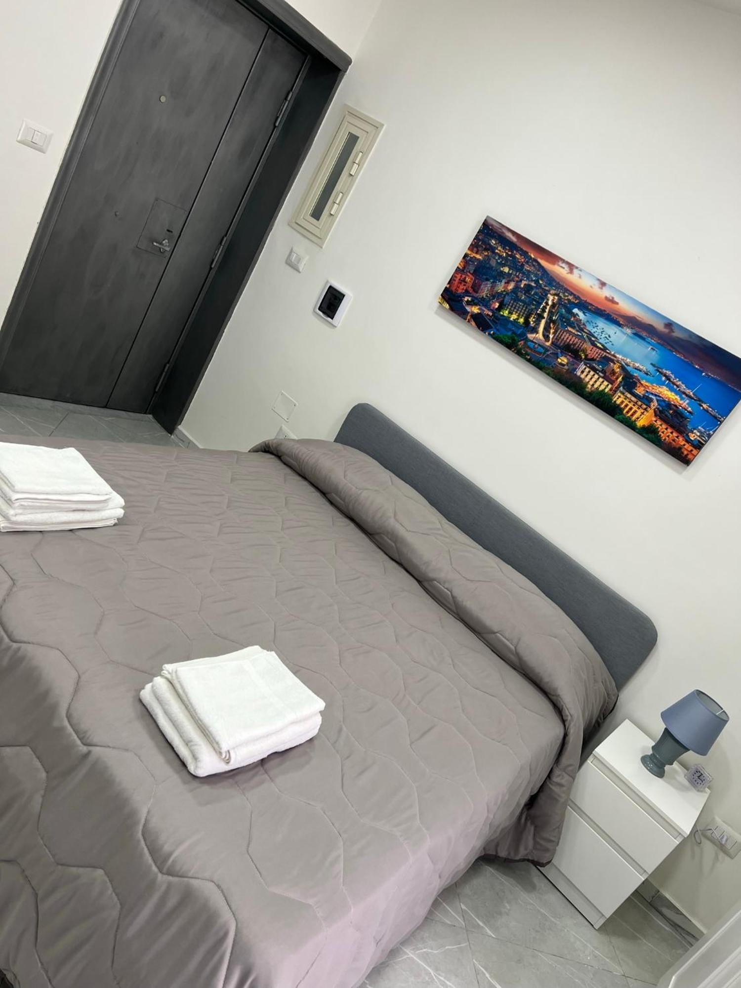 那不勒斯Bro And Sis House公寓 外观 照片